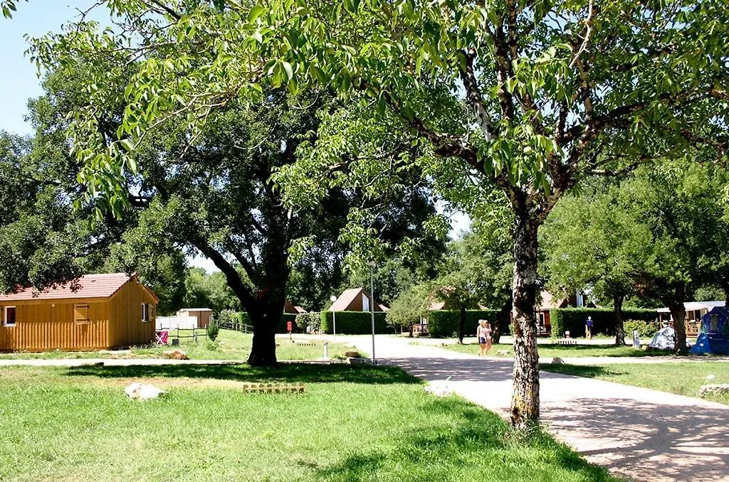 אוהל מפואר רוקמאדור Camping Le Roc